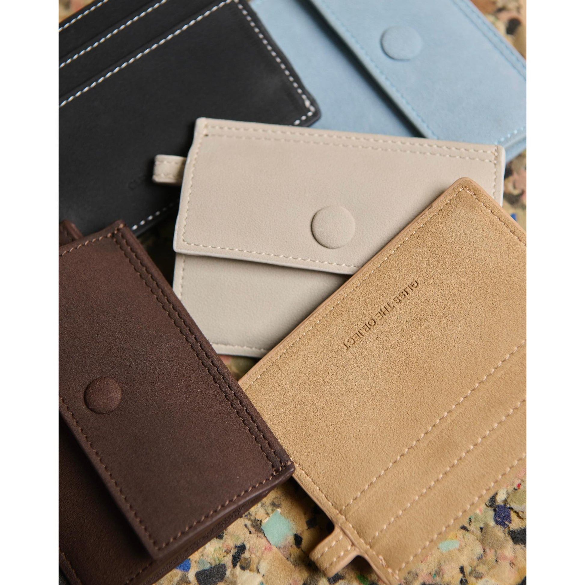 GIGI CARD HOLDER