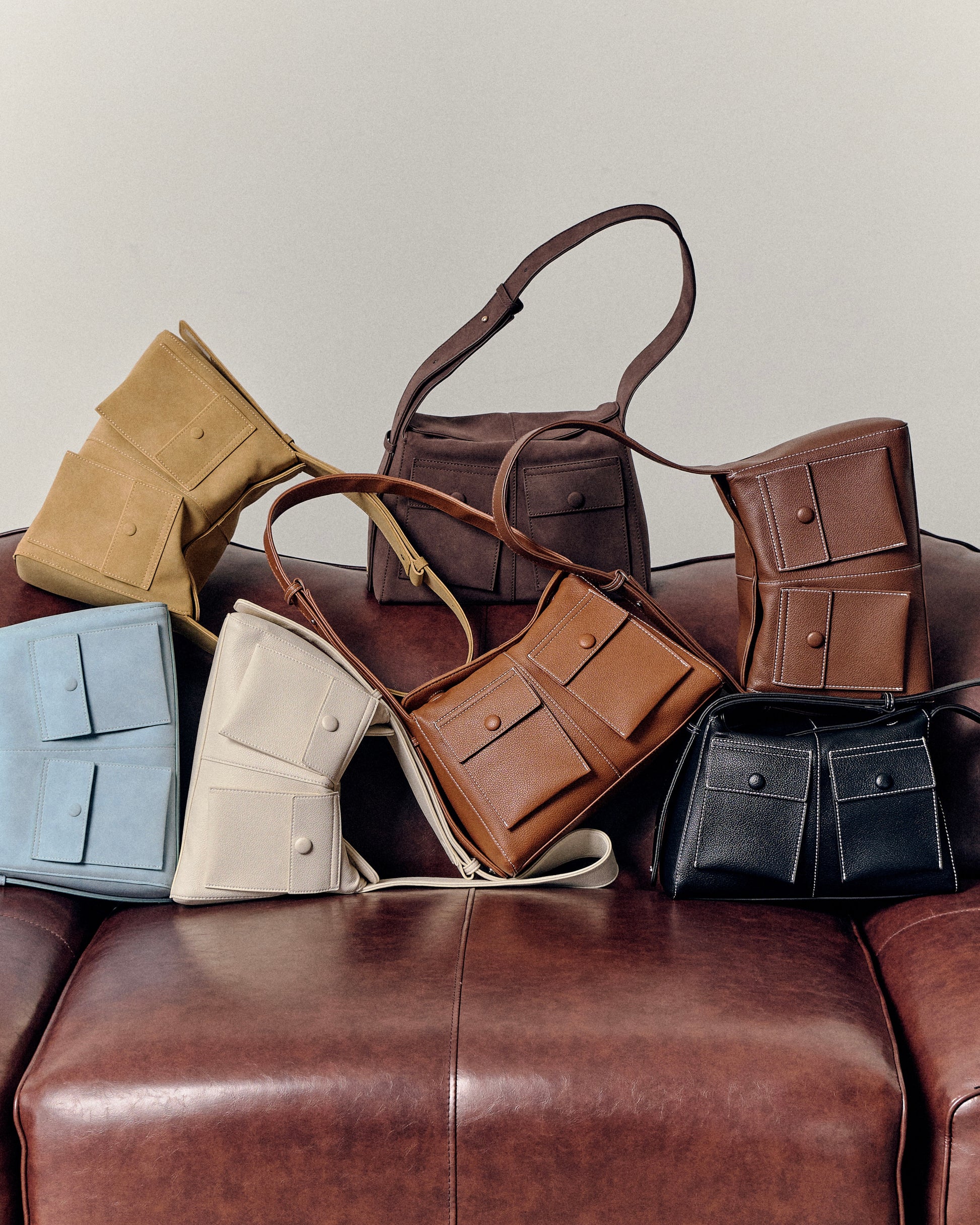 GAIA SHOULDER BAG