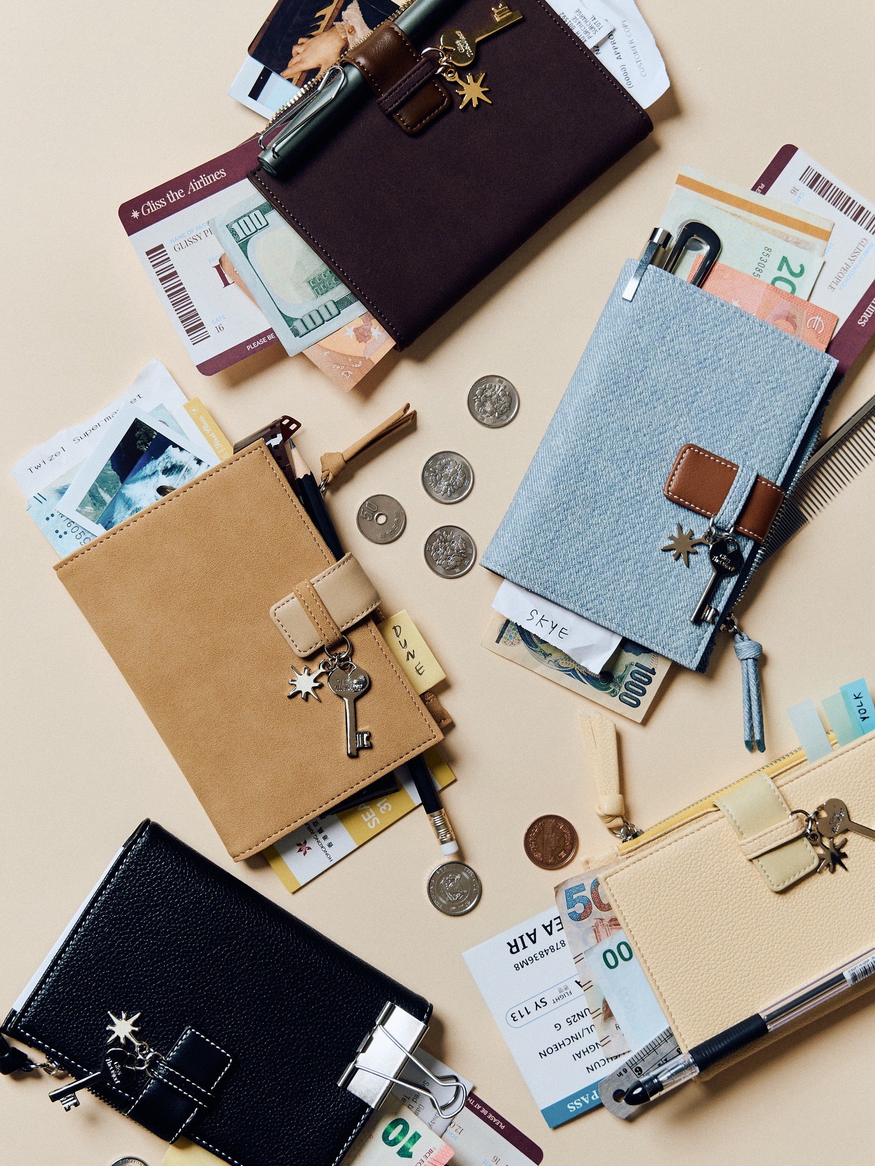 G*LOBAL PASSPORT HOLDER