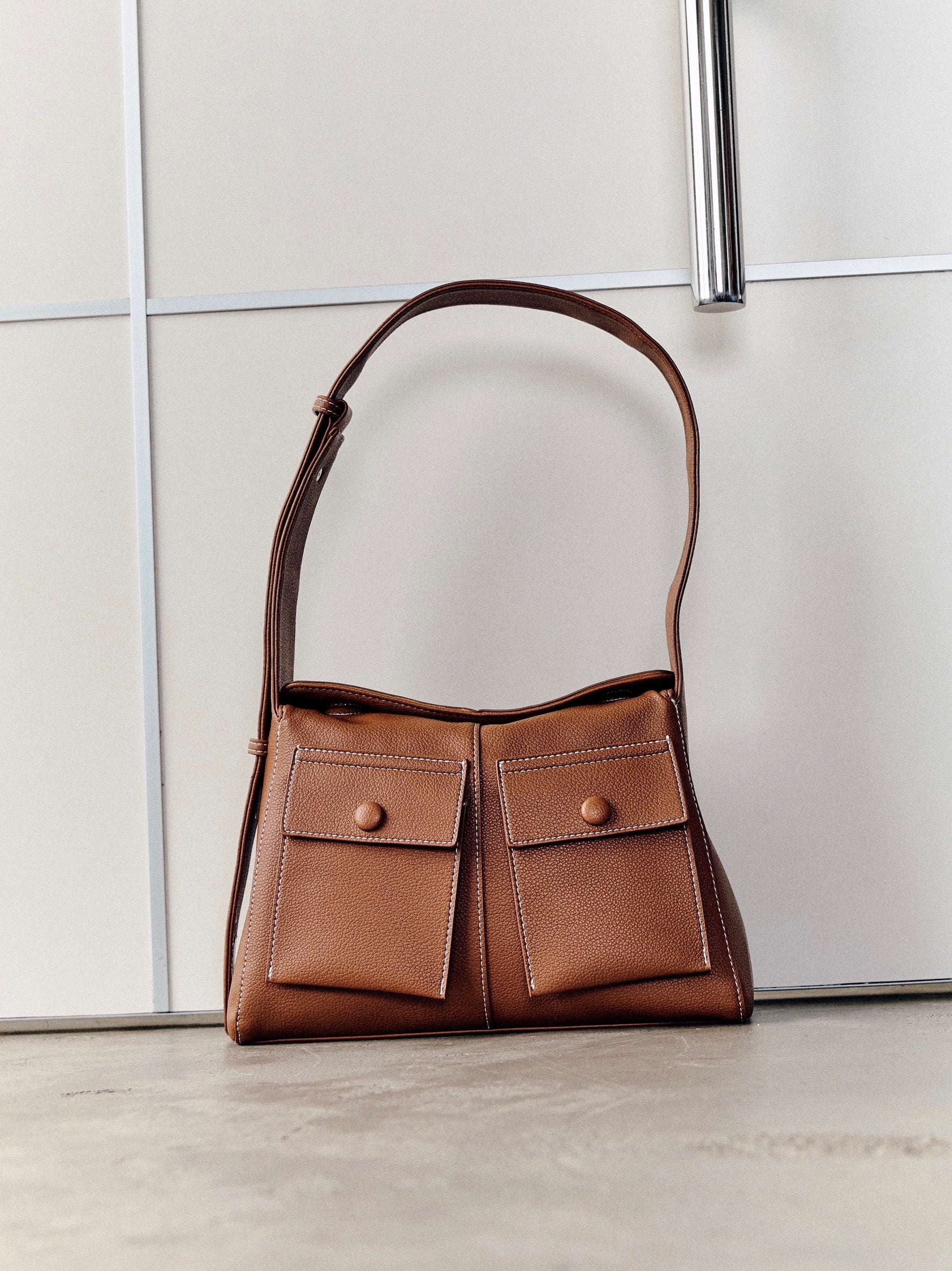 GAIA SHOULDER BAG