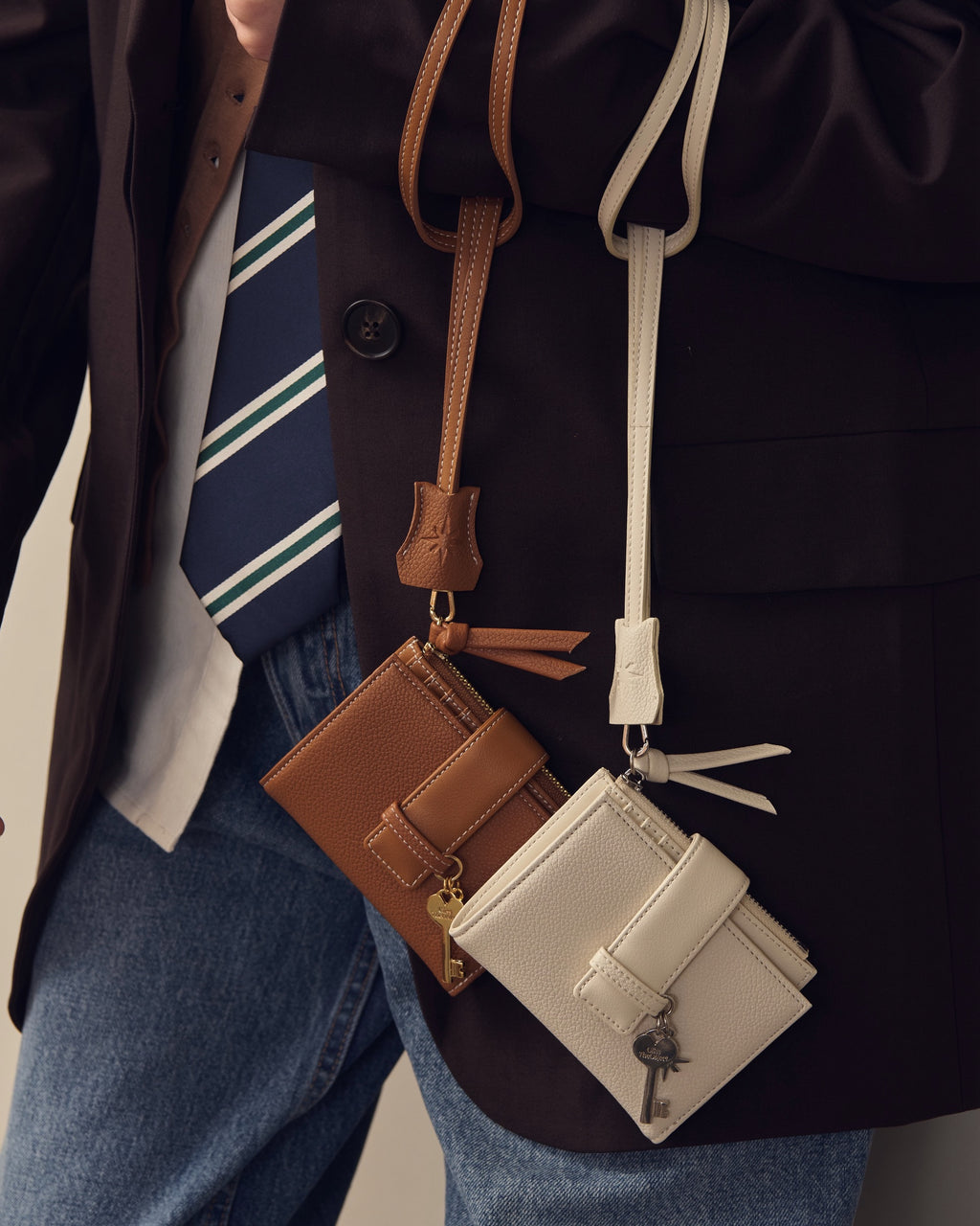 GIGLIO WALLET WITH STRAP