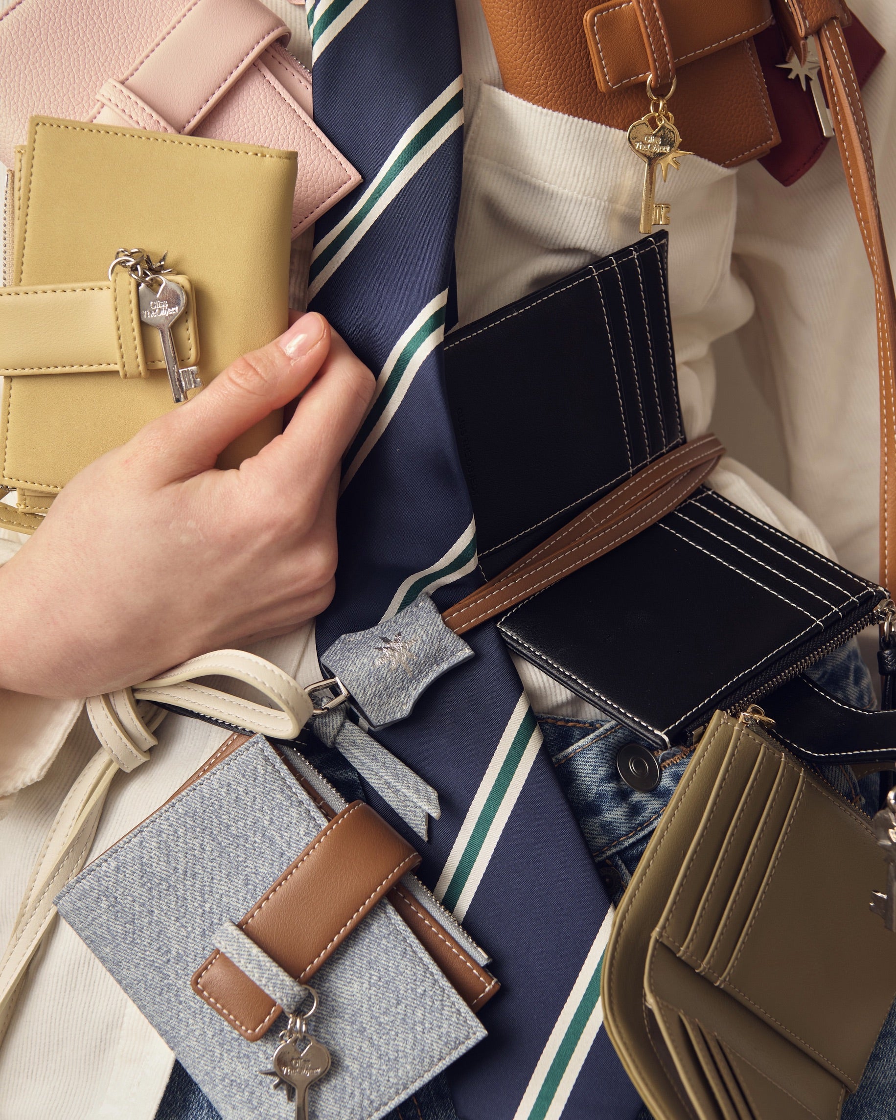 GIGLIO WALLET WITH STRAP