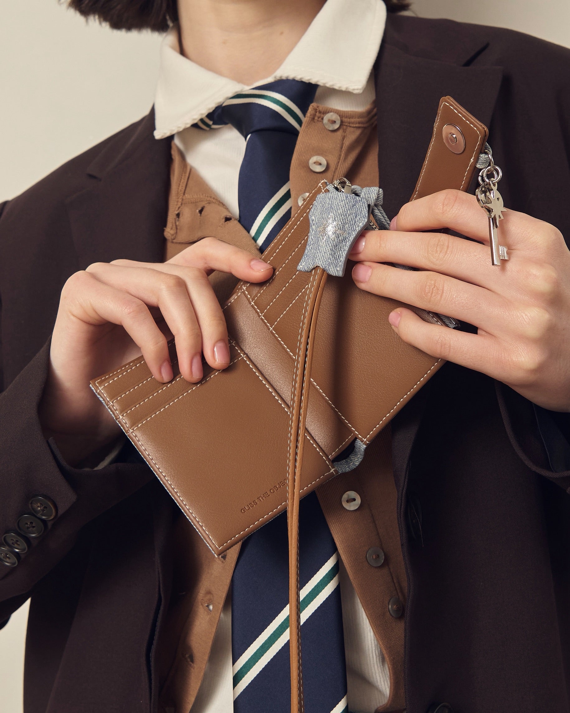 GIGLIO WALLET WITH STRAP