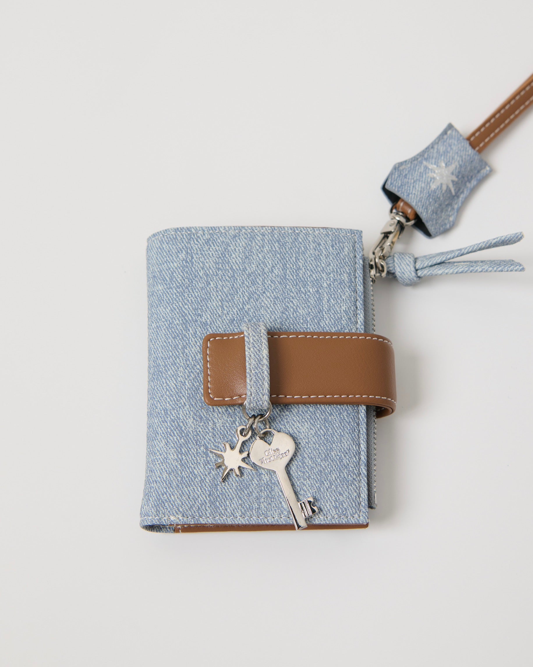 GIGLIO WALLET WITH STRAP