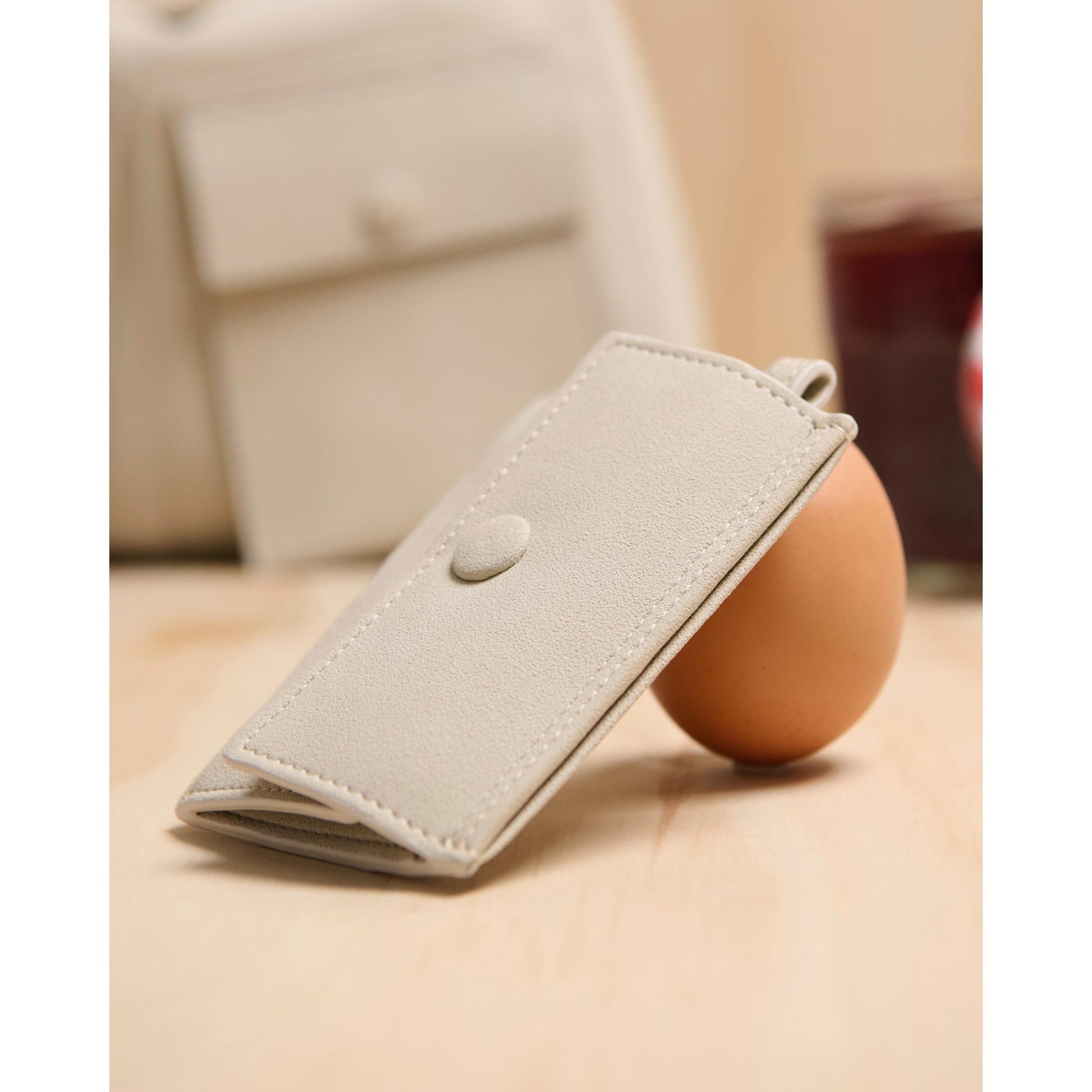GIGI CARD HOLDER